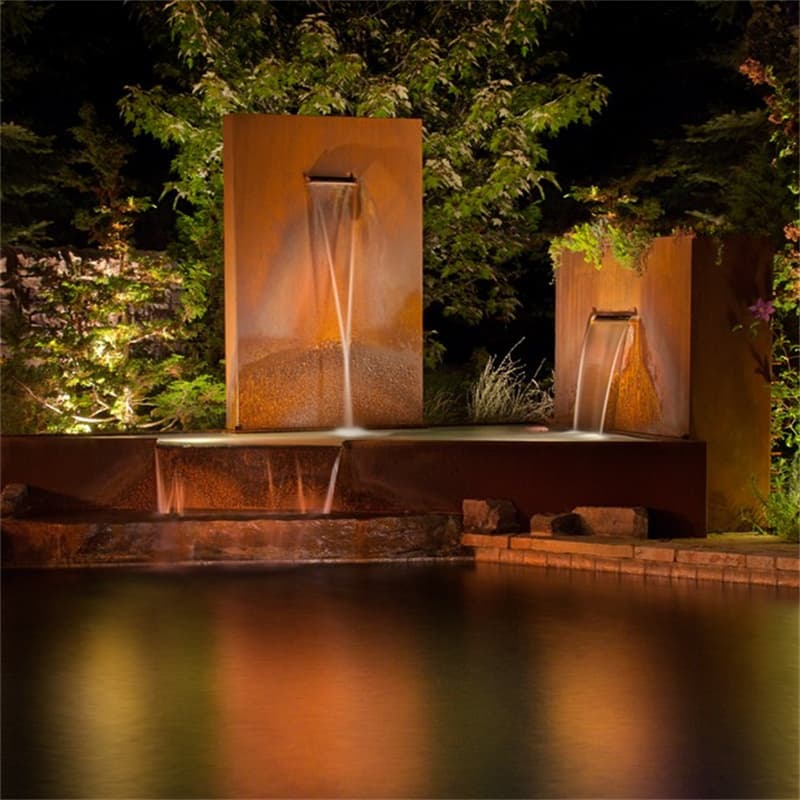 <h3>Garden Water Fountain in Corten Steel</h3>
